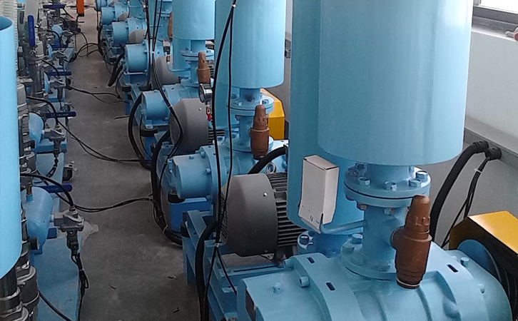 瑞柘三葉羅茨鼓風(fēng)機(jī) 瑞柘三葉羅茨鼓風(fēng)機(jī)